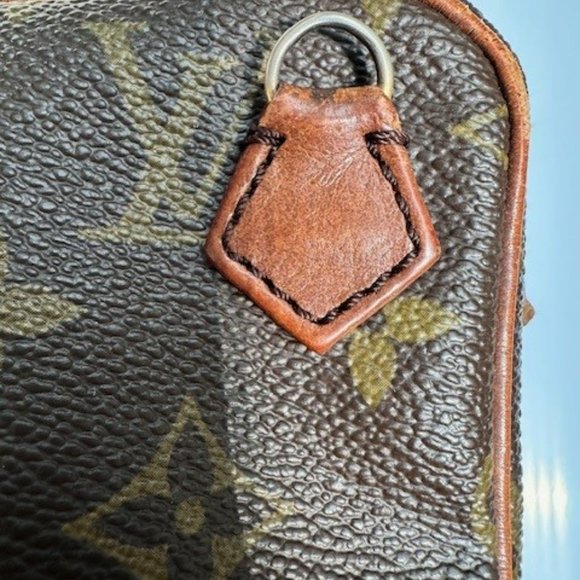 Louis Vuitton Monogram Danube Shoulder bag & Dust Bag - Authentic - Picture 7 of 15